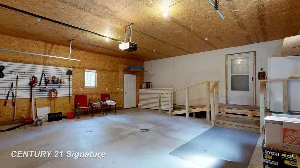 1724 Middle Point Drive Clement Township MI 48610