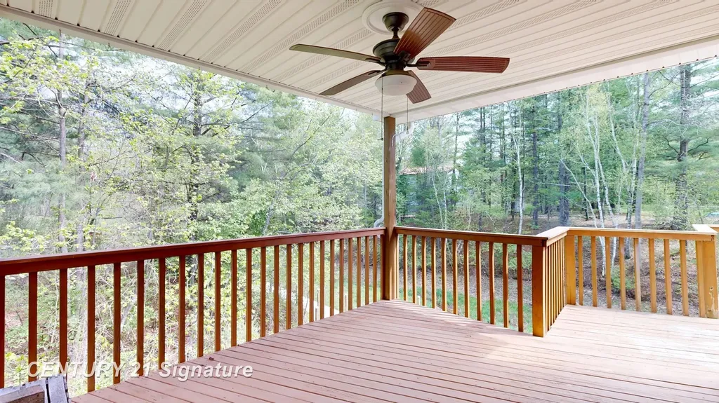1724 Middle Point Drive Clement Township MI 48610