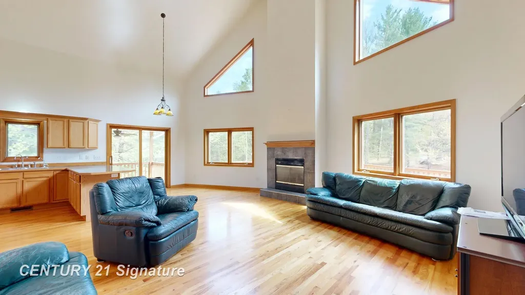 1724 Middle Point Drive Clement Township MI 48610