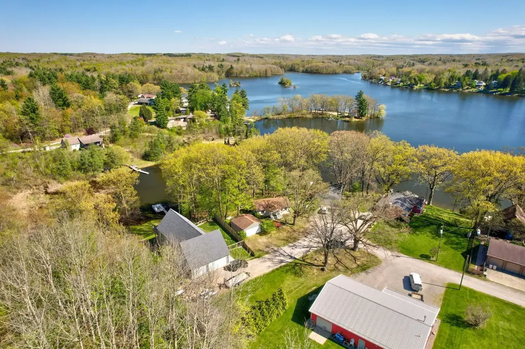 3097 Muntin Drive Millington Township MI 48746
