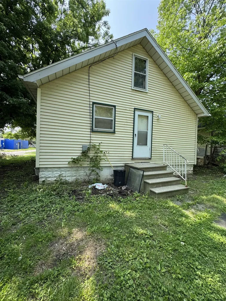 2517 Leith Street Flint City MI 48506