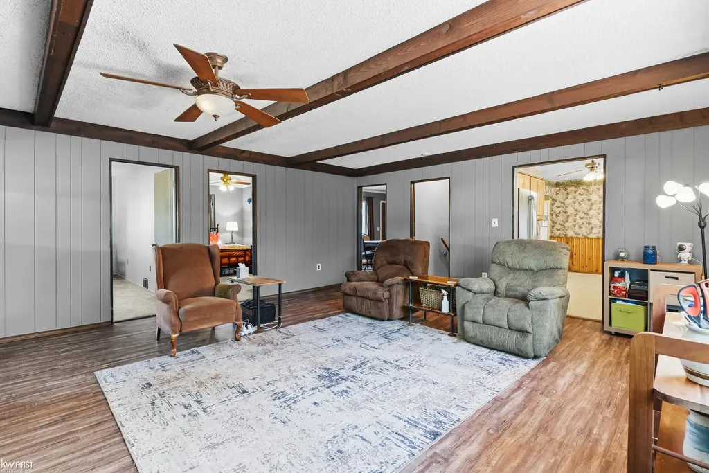 4271 W Highland Road Highland Charter Township MI 48380