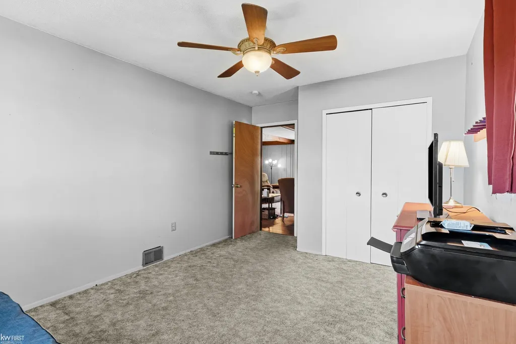 4271 W Highland Road Highland Charter Township MI 48380