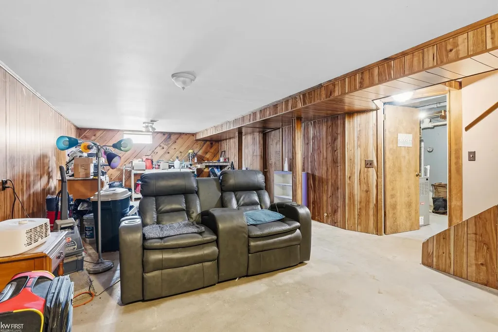 4271 W Highland Road Highland Charter Township MI 48380