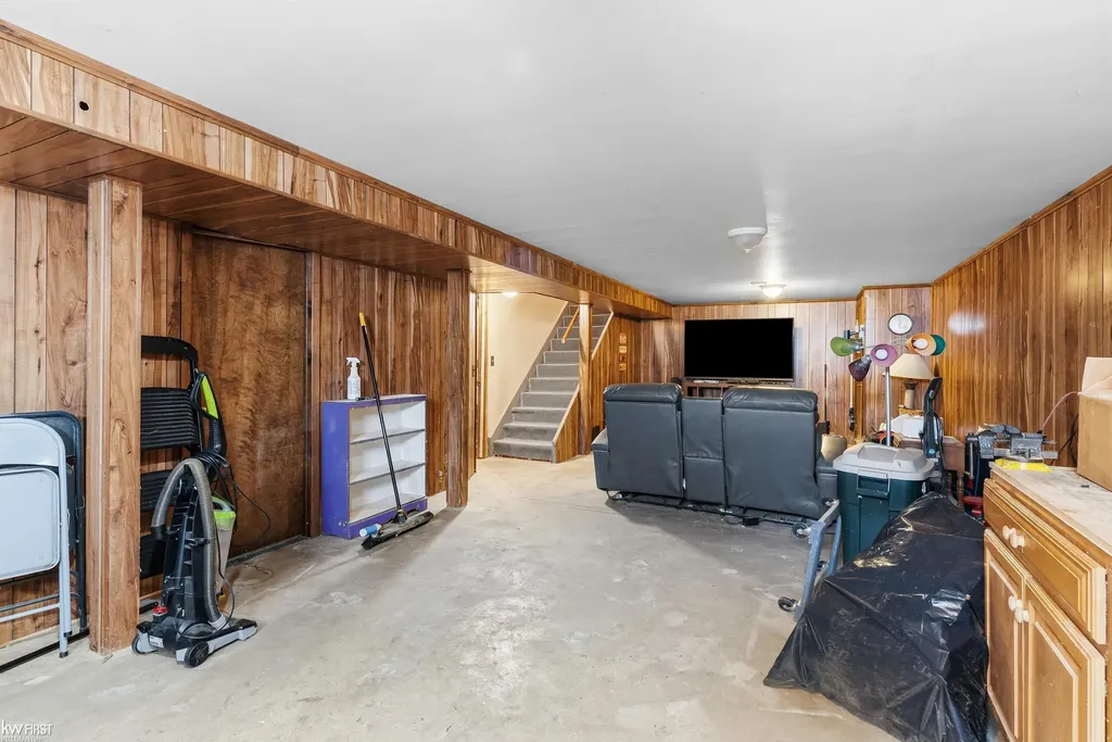 4271 W Highland Road Highland Charter Township MI 48380
