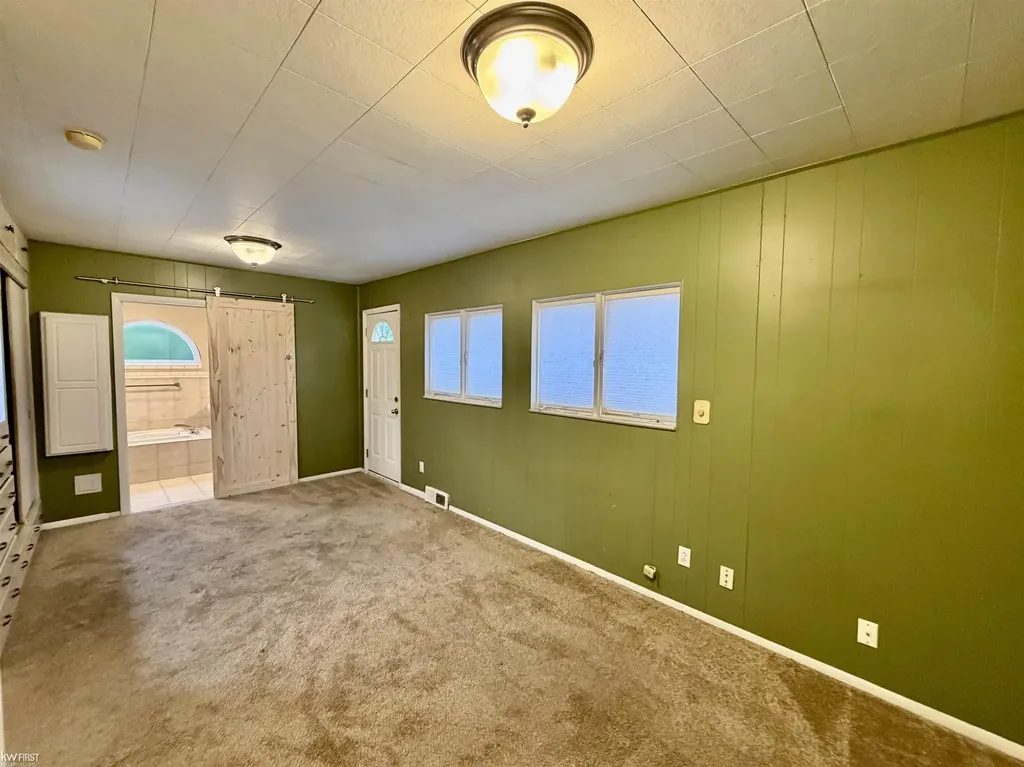 518 Oak Street Mt. Morris City MI 48458