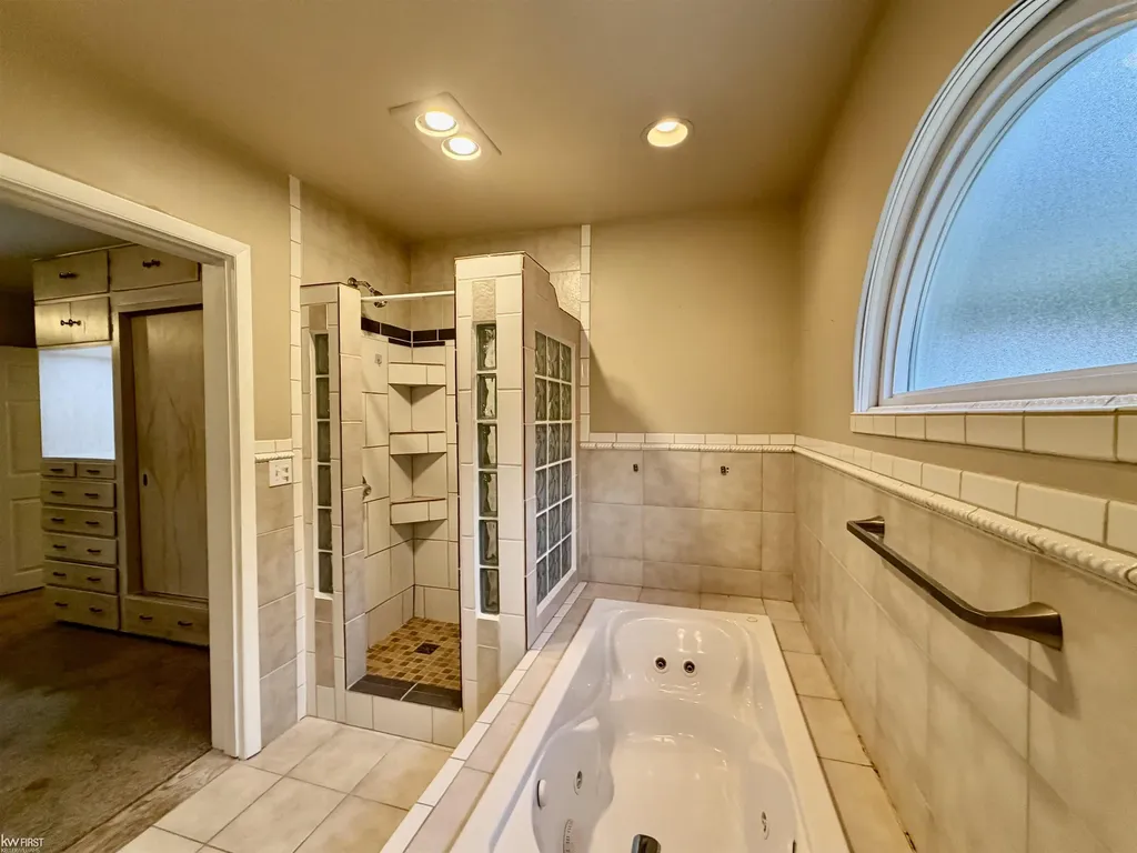 518 Oak Street Mt. Morris City MI 48458