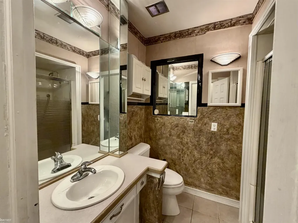 518 Oak Street Mt. Morris City MI 48458