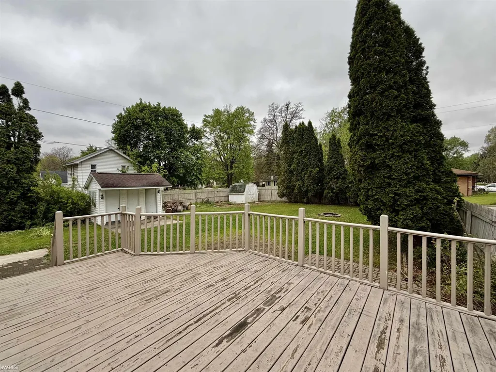 518 Oak Street Mt. Morris City MI 48458