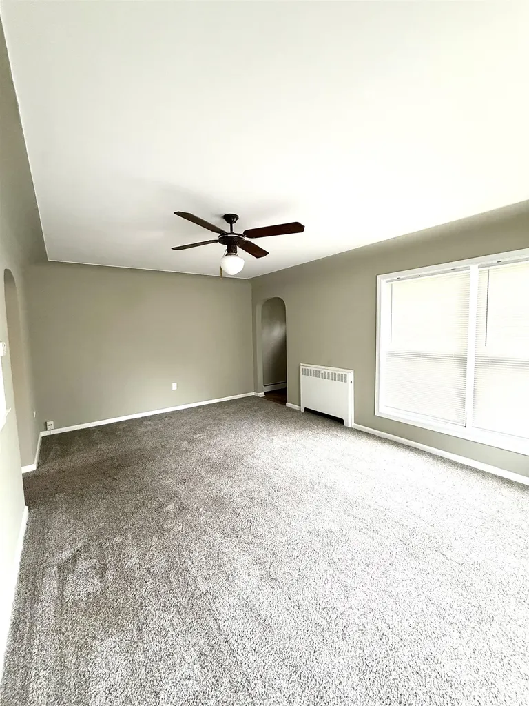 1420 Mintola Avenue Flint Charter Township MI 48532