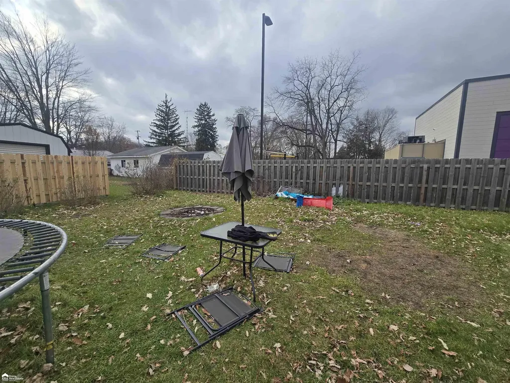 258 E State Road Montrose City MI 48457
