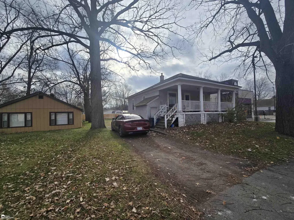 258 E State Road Montrose City MI 48457