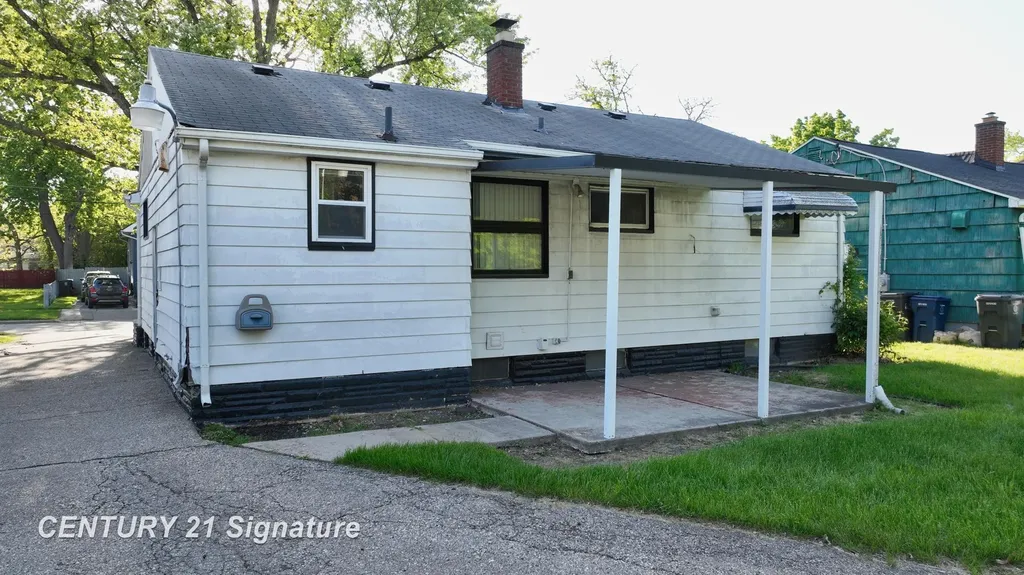 1847 Barks Street Flint City MI 48503