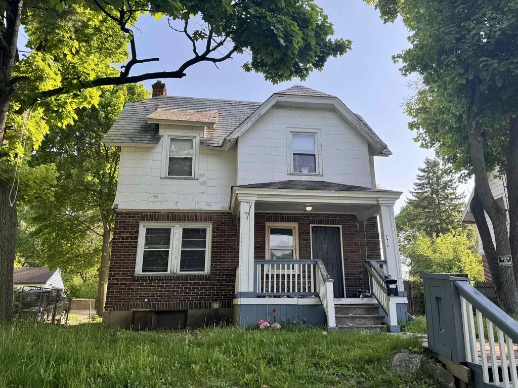 772 N Chevrolet Avenue Flint City MI 48504