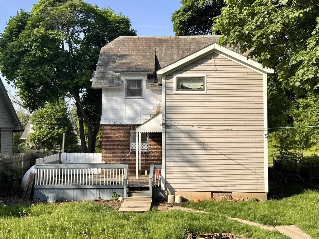 772 N Chevrolet Avenue Flint City MI 48504
