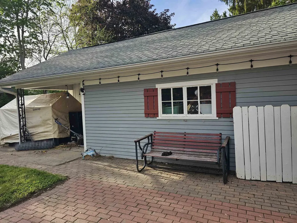 617 Pine Street Owosso City MI 48867