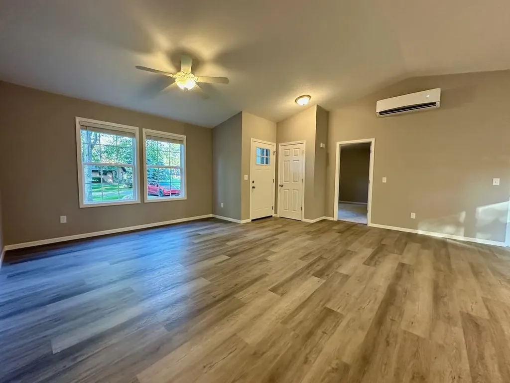 2588 E Greendale Drive Saginaw Charter Township MI 48603
