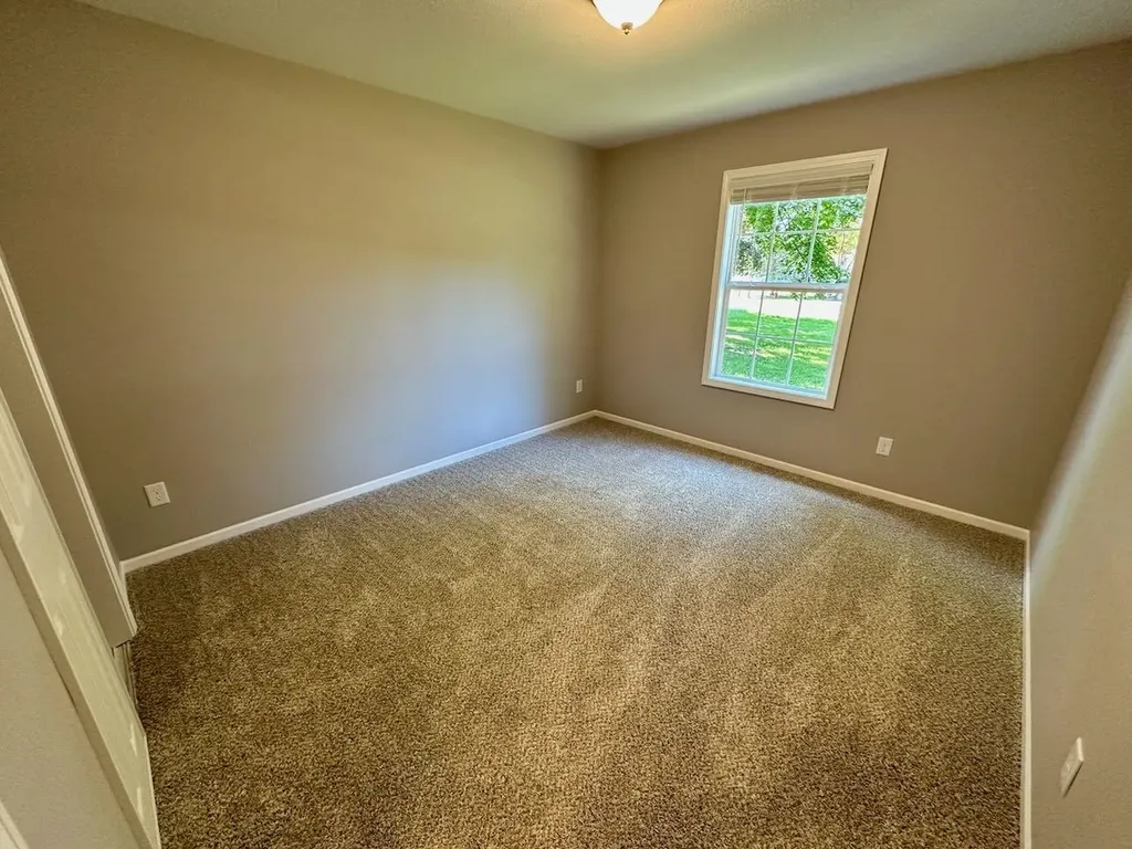 2588 E Greendale Drive Saginaw Charter Township MI 48603