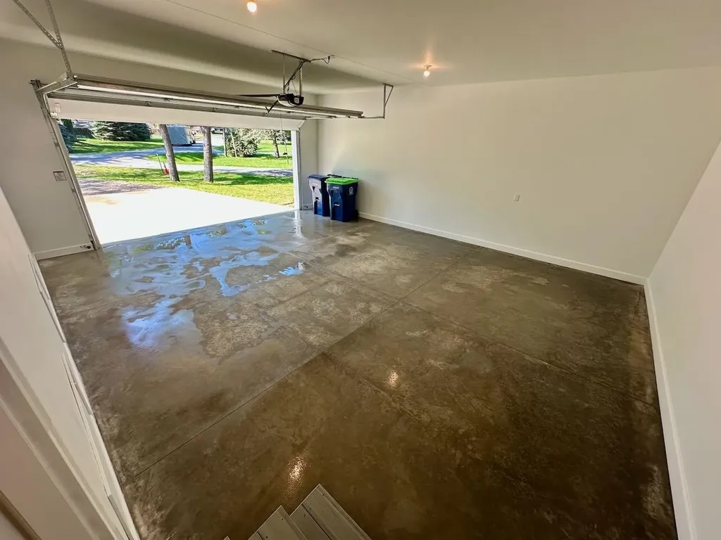 2588 E Greendale Drive Saginaw Charter Township MI 48603