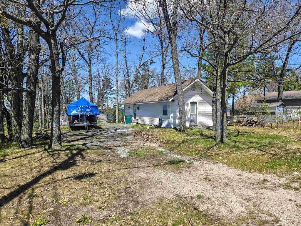 121 E Houghton Lake Drive Denton Township MI 48651
