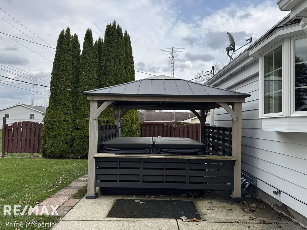 96 Rodd Drive Caro City MI 48723