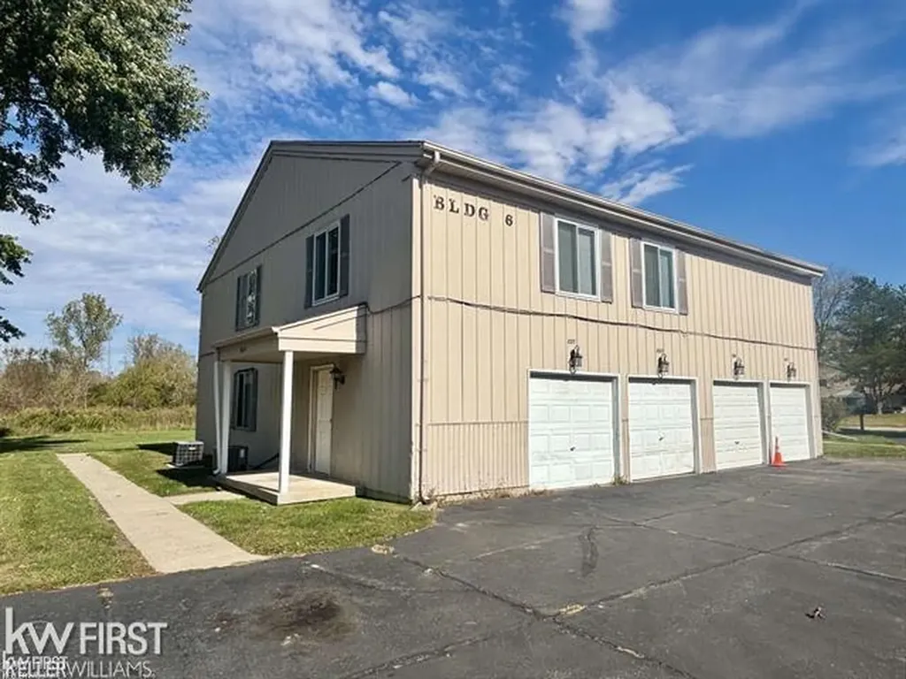 8317 Camelot Court Genesee Charter Township MI 48458