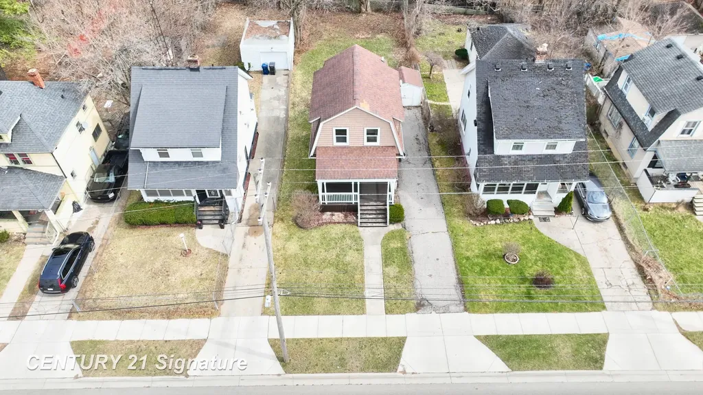 1008 Dupont St Street Flint City MI 48504
