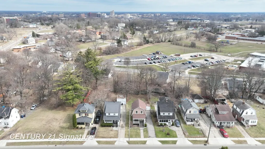 1008 Dupont St Street Flint City MI 48504
