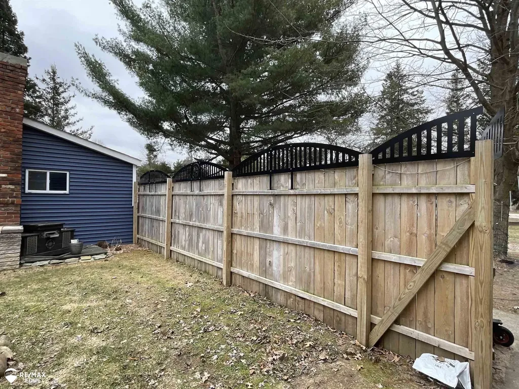 494 W Barnes Lake Road Deerfield Township MI 48421