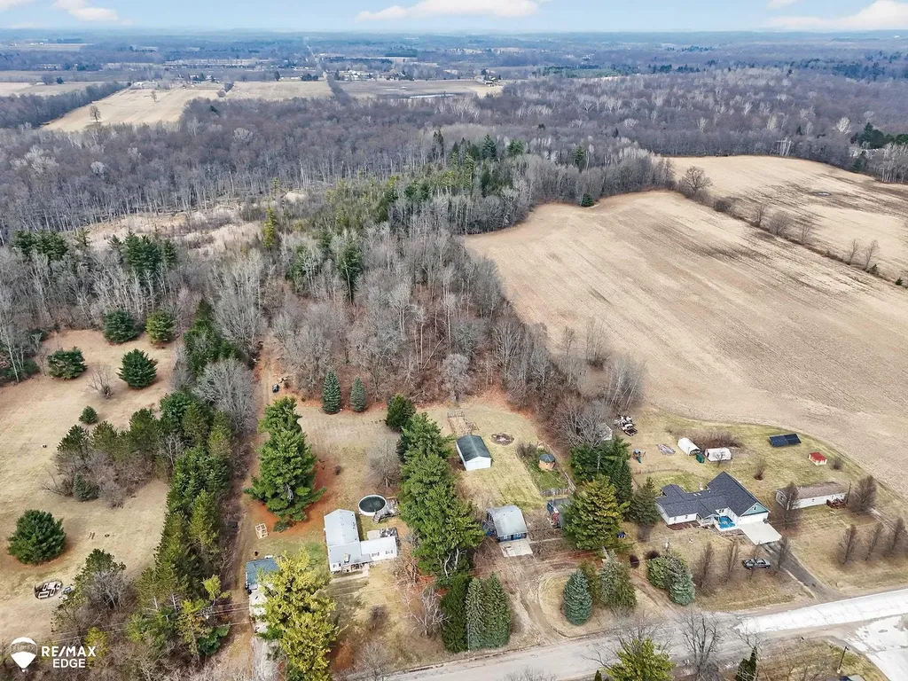 494 W Barnes Lake Road Deerfield Township MI 48421