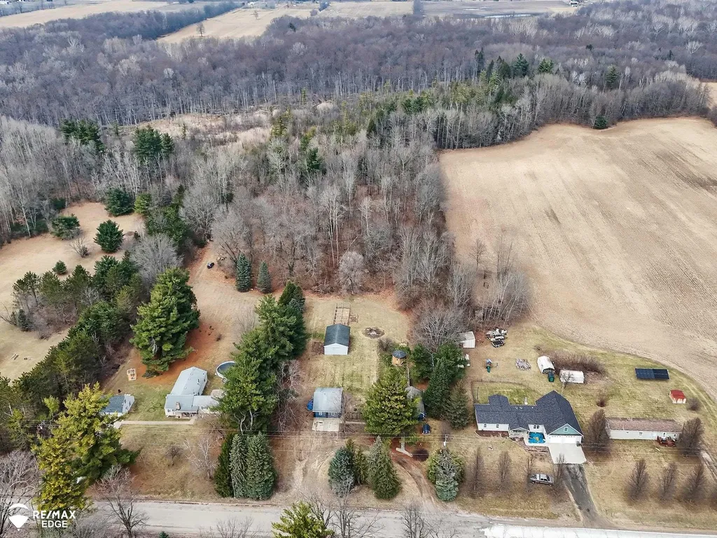 494 W Barnes Lake Road Deerfield Township MI 48421