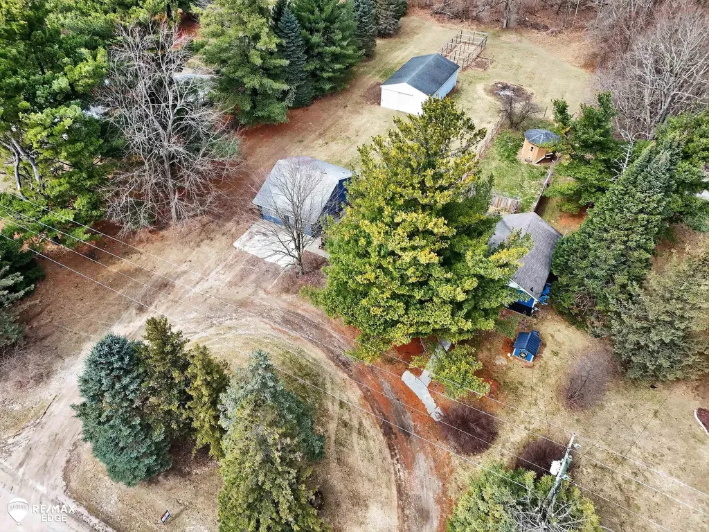 494 W Barnes Lake Road Deerfield Township MI 48421