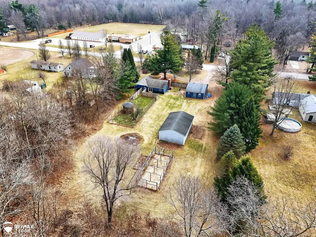 494 W Barnes Lake Road Deerfield Township MI 48421