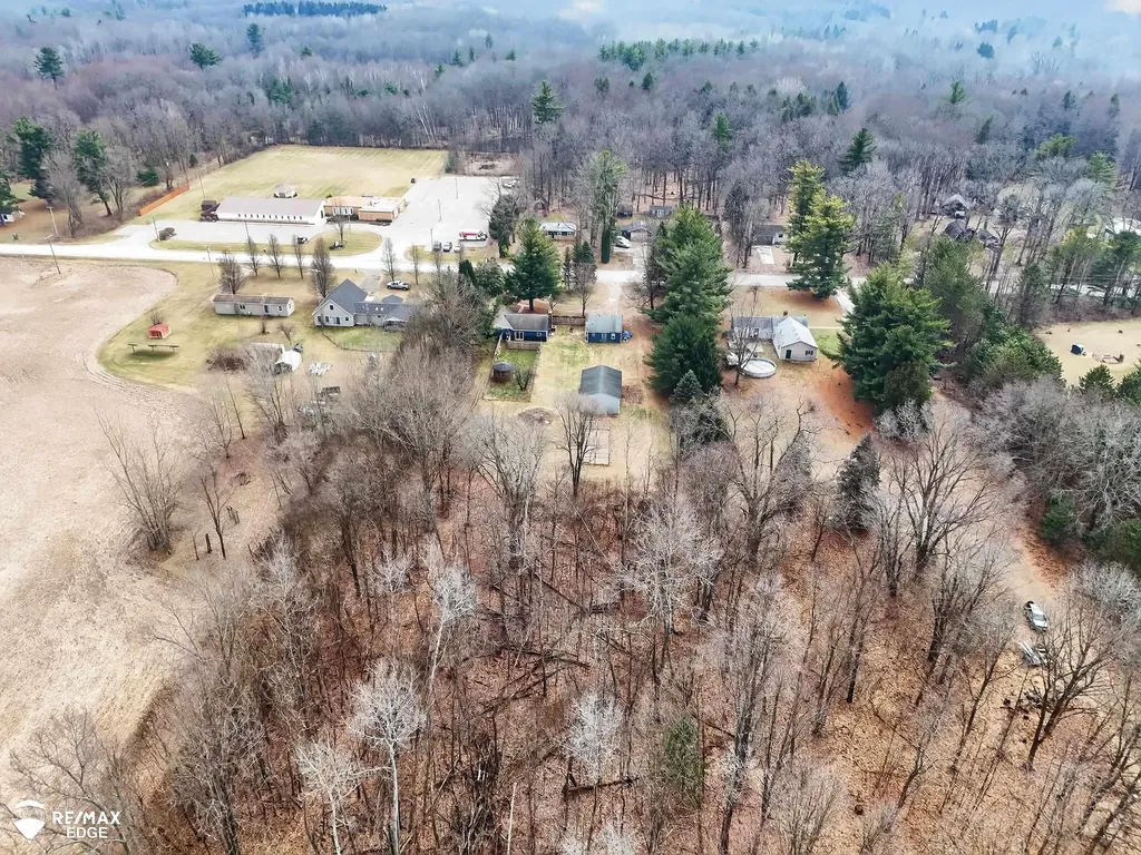 494 W Barnes Lake Road Deerfield Township MI 48421