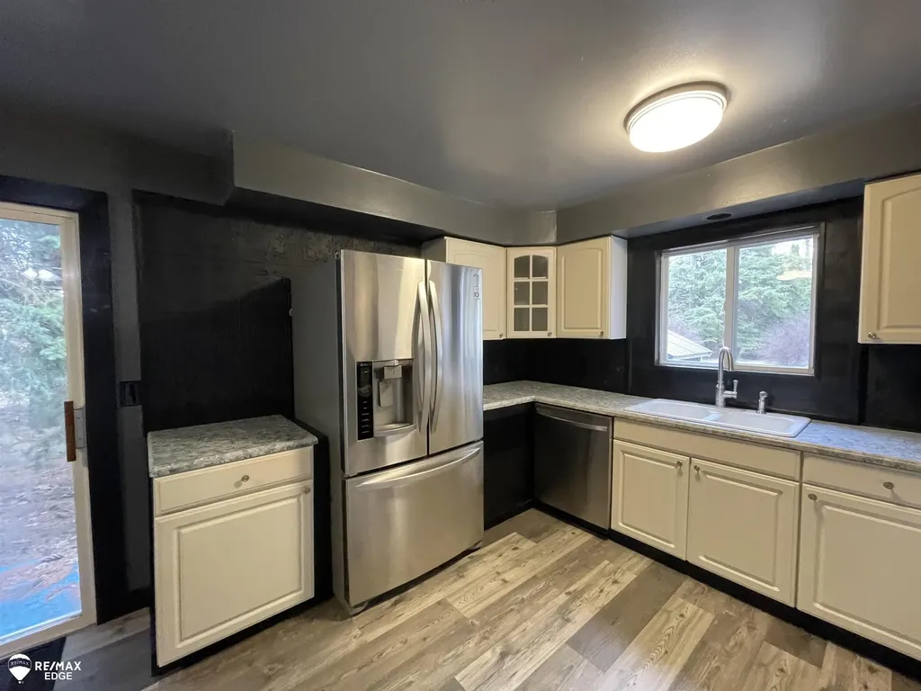 494 W Barnes Lake Road Deerfield Township MI 48421