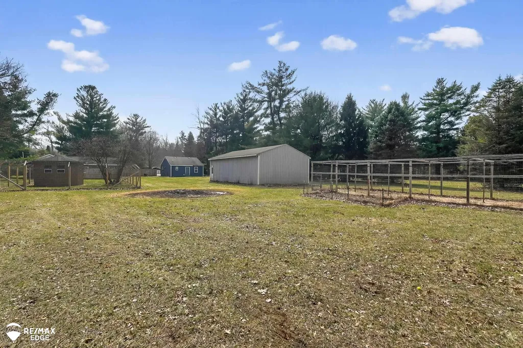 494 W Barnes Lake Road Deerfield Township MI 48421