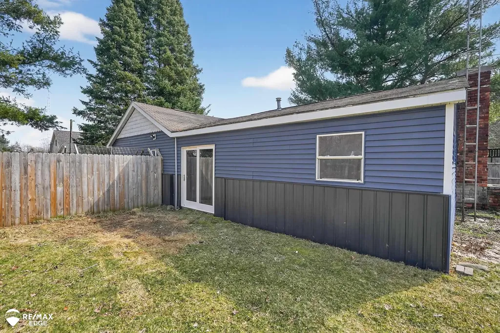 494 W Barnes Lake Road Deerfield Township MI 48421