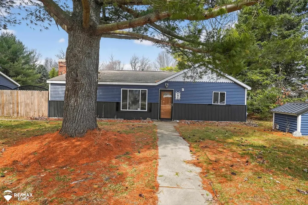 494 W Barnes Lake Road Deerfield Township MI 48421