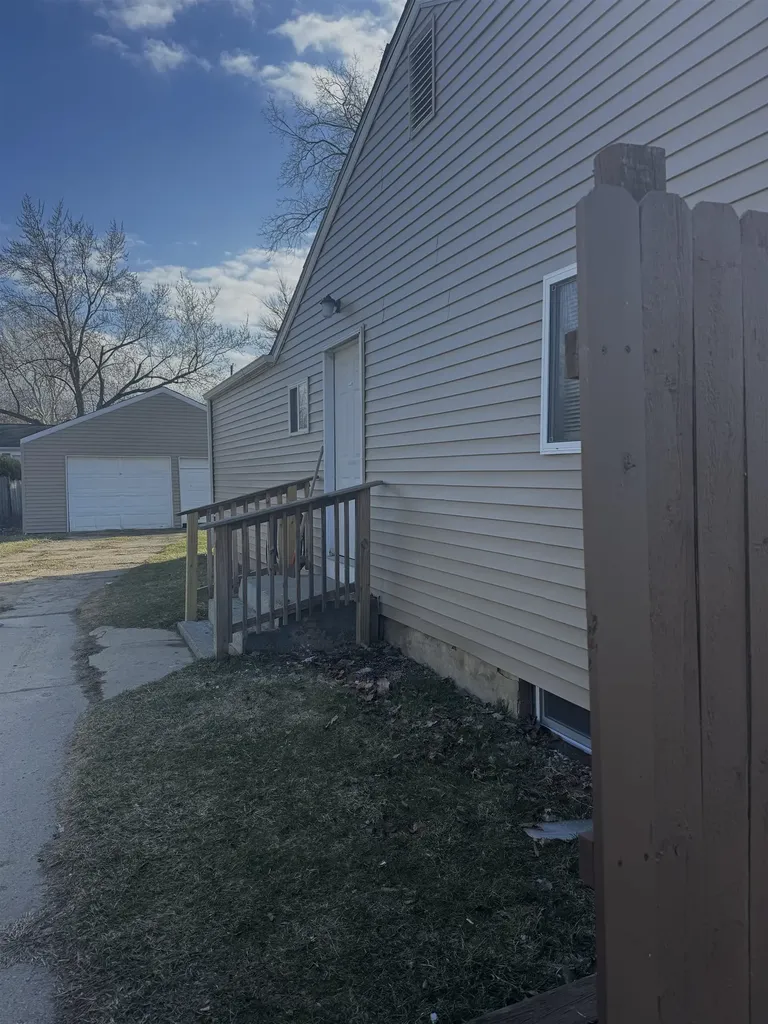 1306 Garfield Street Mt. Morris City MI 48458