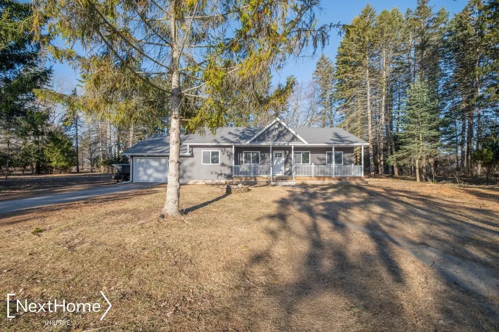 229 N Water Street Au Gres City MI 48703