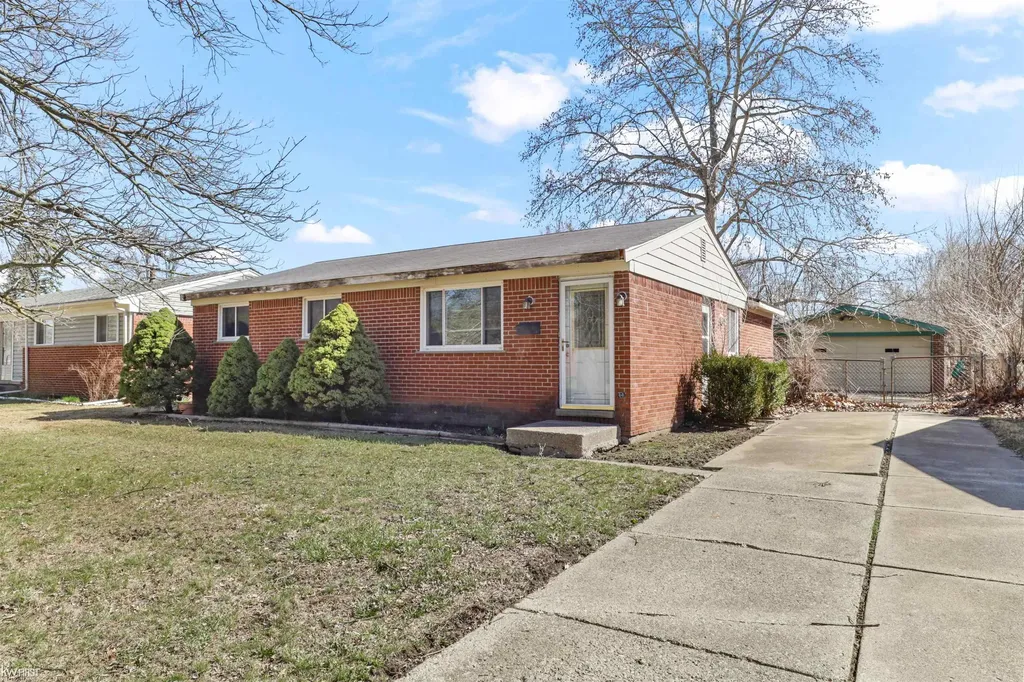 6715 Niagara Street Romulus City MI 48174