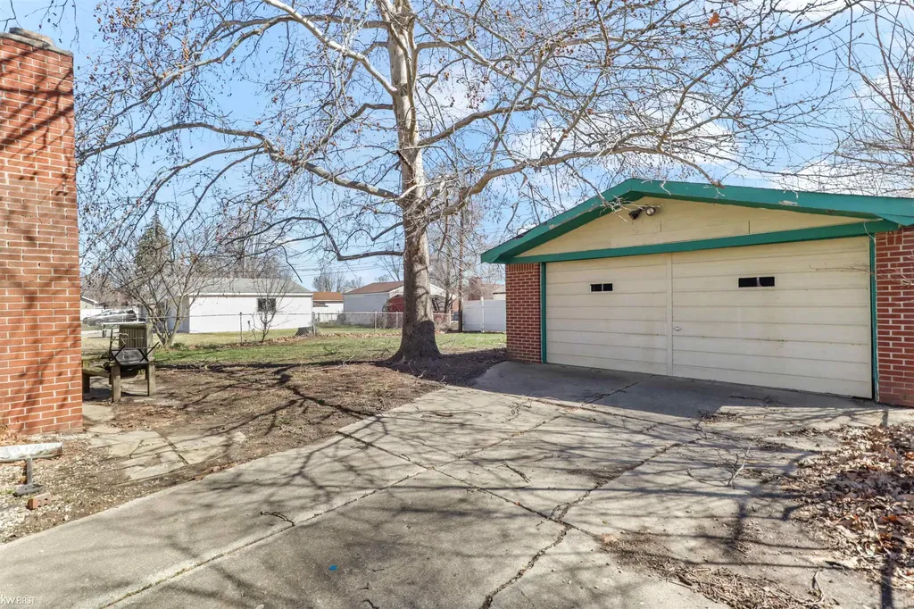6715 Niagara Street Romulus City MI 48174
