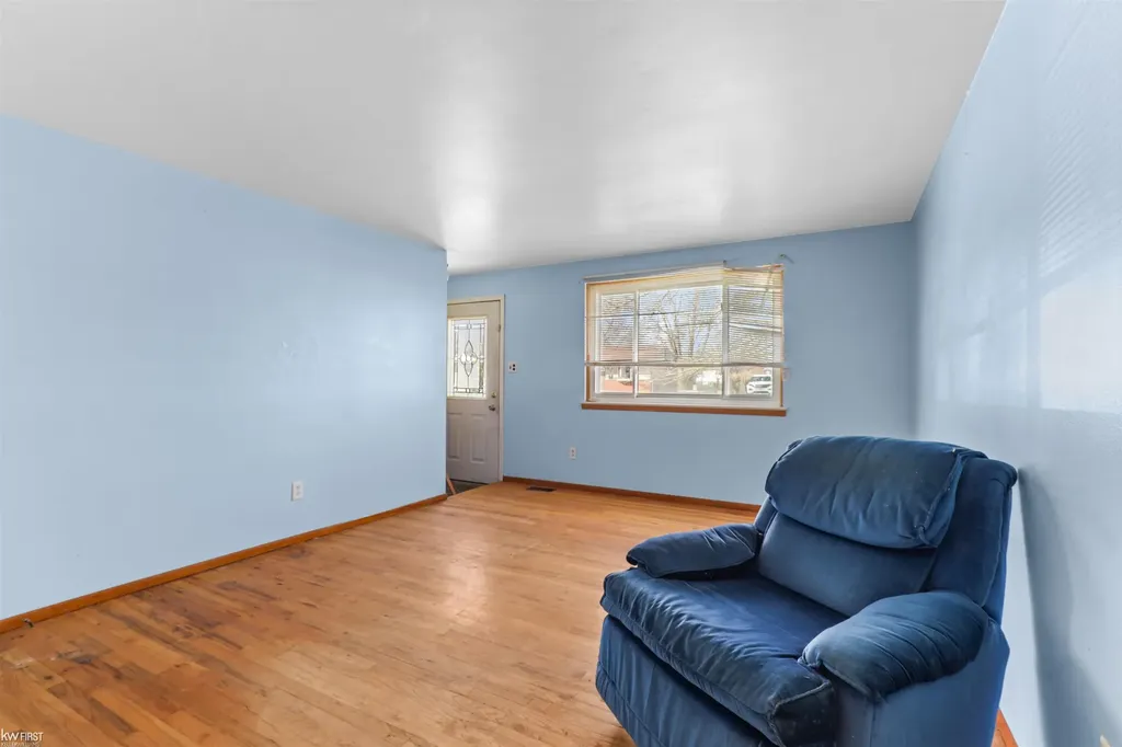 6715 Niagara Street Romulus City MI 48174