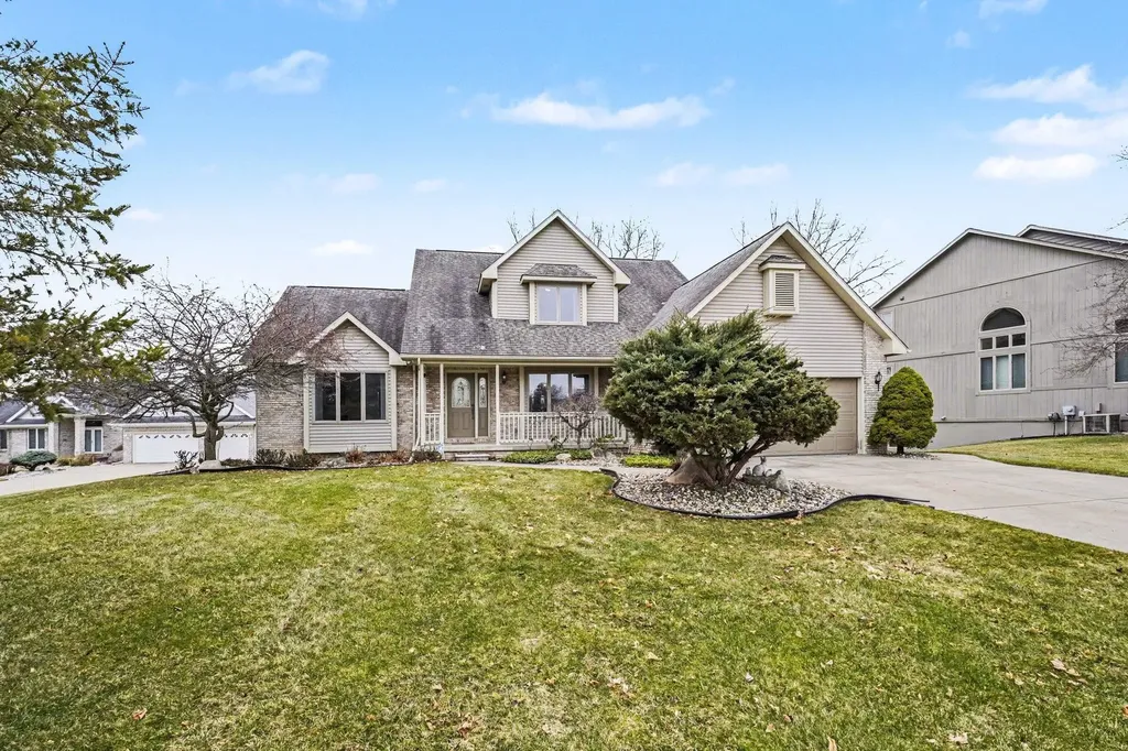 6131 Pine Creek Court Grand Blanc Charter Township MI 48439
