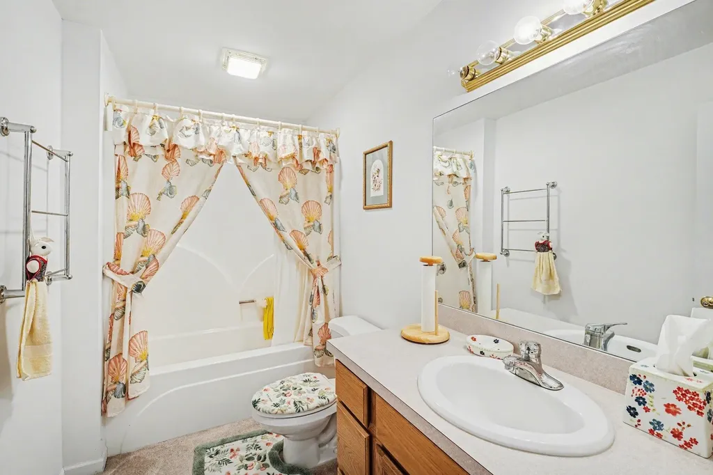 6131 Pine Creek Court Grand Blanc Charter Township MI 48439
