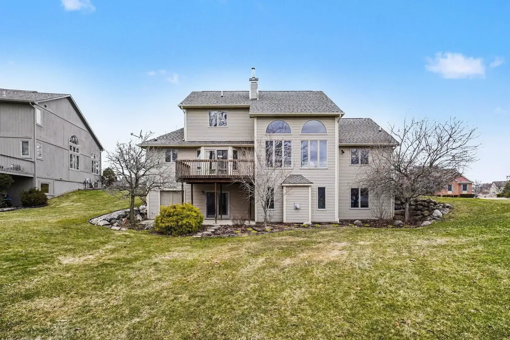 6131 Pine Creek Court Grand Blanc Charter Township MI 48439