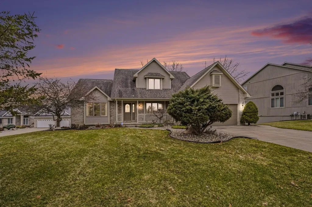 6131 Pine Creek Court Grand Blanc Charter Township MI 48439