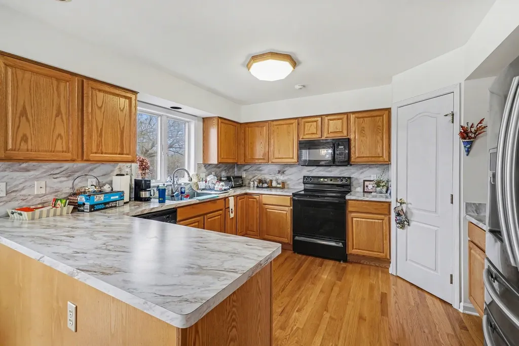 6131 Pine Creek Court Grand Blanc Charter Township MI 48439