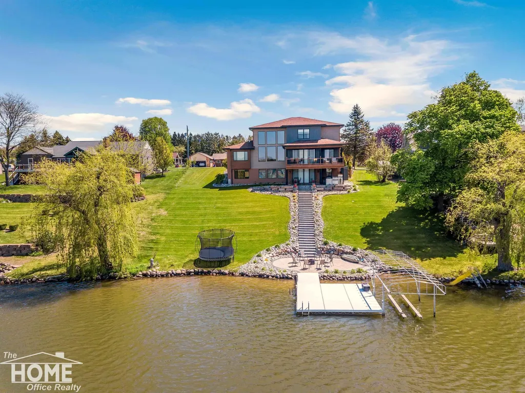 1965 W Manitou Drive Bennington Township MI 48867