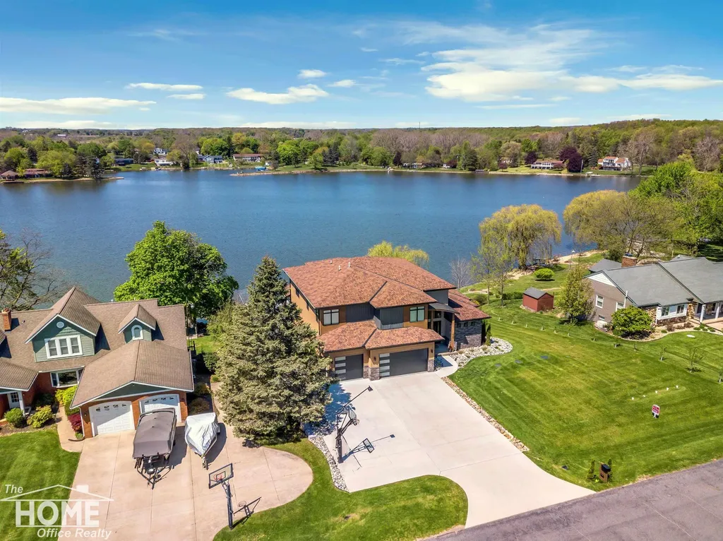 1965 W Manitou Drive Bennington Township MI 48867